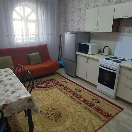 Уютная Квартира Комфорт Класса76 Astana Exteriör bild
