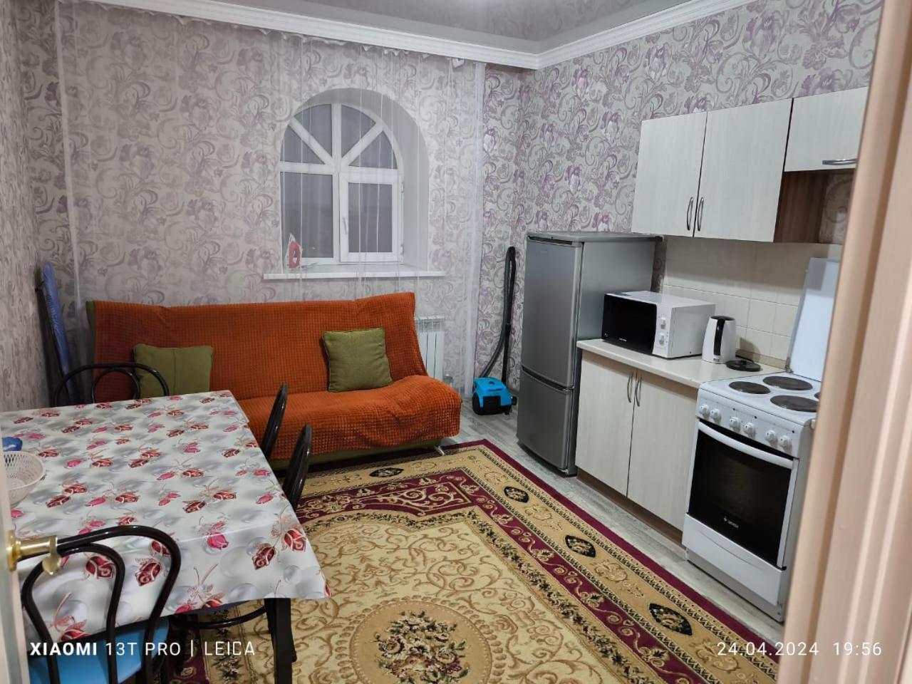 Уютная Квартира Комфорт Класса76 Astana Exteriör bild